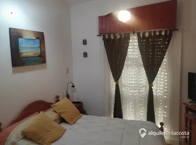 Tríplex con parrilla a 120 metros del mar en Mar del Tuyú foto 5