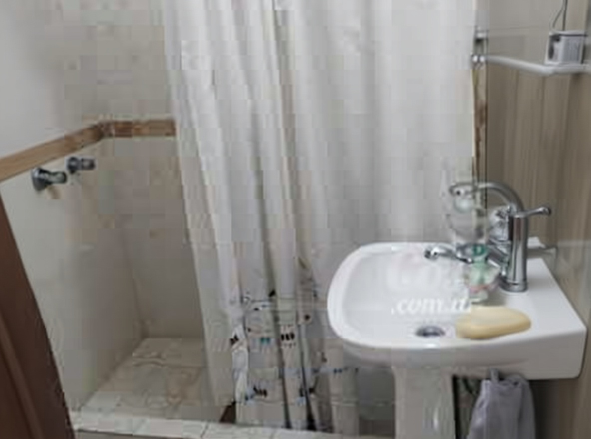 Tríplex con parrilla a 120 metros del mar en Mar del Tuyú miniatura 11