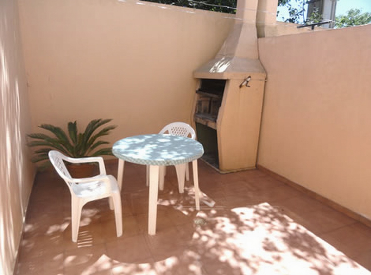 Tríplex con parque y parrilla a 200 metros del mar en Mar del Tuyú miniatura 10