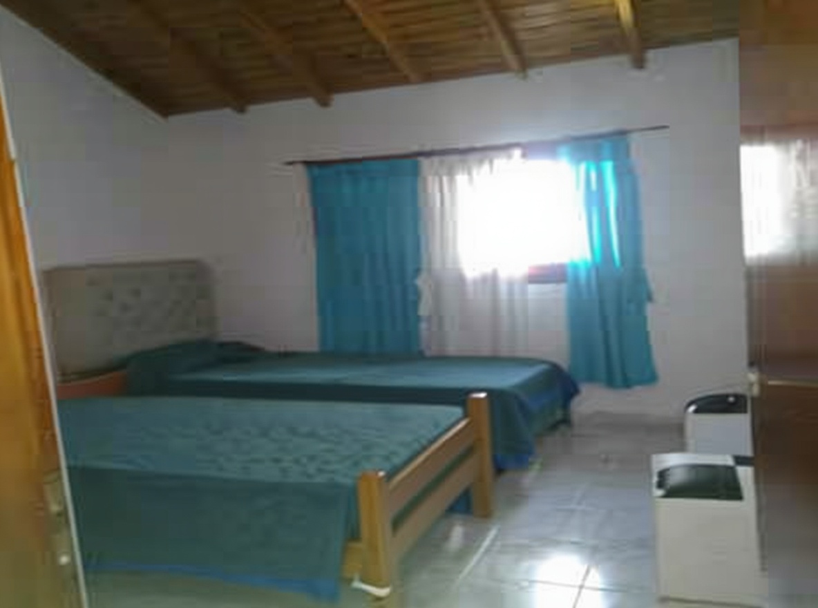 Triplex en Costa Azul con 2 baños y cocina comedor miniatura 5