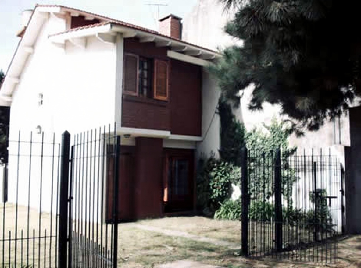 Triplex y casa para vacaciones familiares en Costa Azul