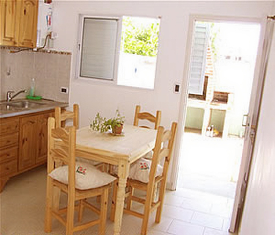 Tríplex de 3 dormitorios en Mar del Tuyú miniatura 3