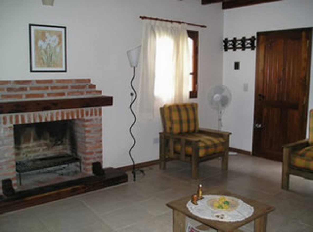 Cabañas con patio y parrilla a 700 metros del mar en Costa del Este miniatura 4