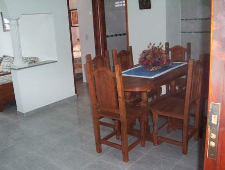 Departamento para 5 personas sobre la avenida principal de Santa Clara miniatura 3