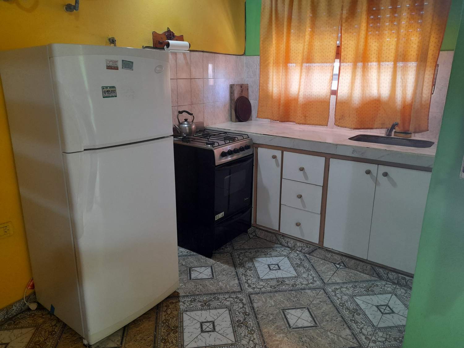 Departamentos frente al mar para 6 personas con garaje miniatura 3