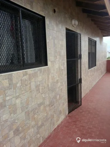Departamento con terraza, parrilla y WiFi a metros del mar en Santa Clara foto 2