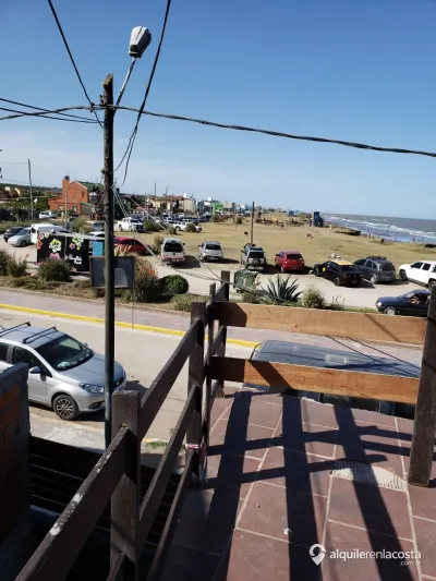 Departamento con terraza, parrilla y WiFi a metros del mar en Santa Clara foto 3