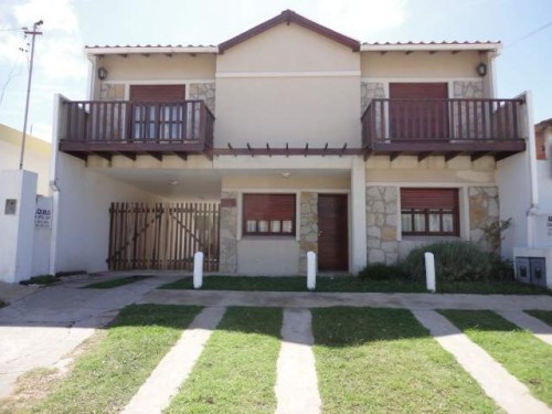 Departamentos para 2 y 4 personas a 1 cuadra del mar en Santa Clara del Mar