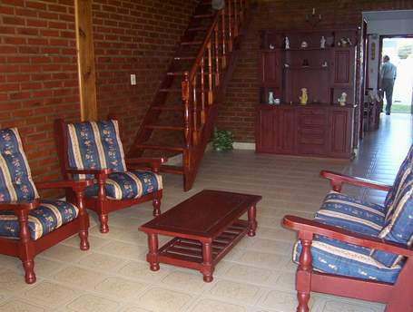 Dúplex para 6 personas con parque, parrilla y entrada para auto en Santa Clara miniatura 5