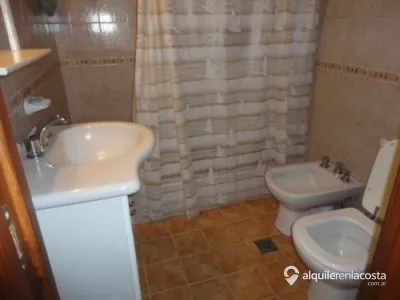 Dúplex amplio para 6 personas cerca del mar y del centro foto 5