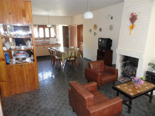 Chalet a 130 metros de la playa con parque y parrilla miniatura 9