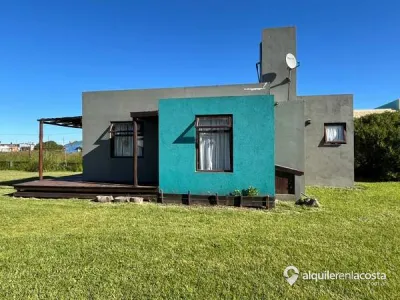 Cabaña para 3 huéspedes en Camet Norte, cómoda y equipada foto 2