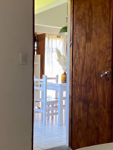 Cabaña para 3 huéspedes en Camet Norte, cómoda y equipada miniatura 8