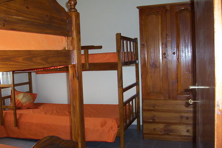 Dúplex familiar a 1 cuadra del mar y del centro comercial miniatura 10