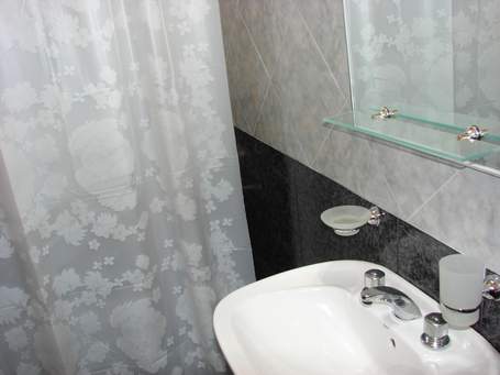 Departamento al fondo para 4 personas, a 1 cuadra del mar en Santa Clara miniatura 4