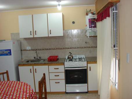 Departamento al fondo para 4 personas, a 1 cuadra del mar en Santa Clara miniatura 8