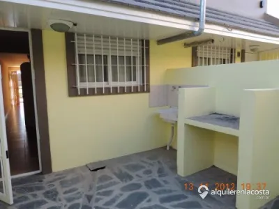Dúplex para 4 personas con parque a 2 cuadras del mar en Santa Clara foto 4