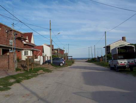 Dúplex de 2 plantas a 70 metros del mar con parque y parrilla miniatura 2