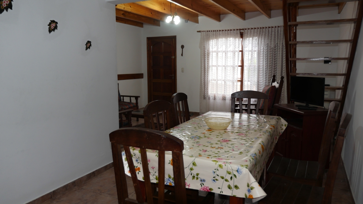 Dúplex de 2 plantas a 70 metros del mar con parque y parrilla miniatura 6