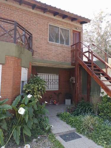 Monoambiente para 3 personas con WiFi y freezer en Santa Clara del Mar