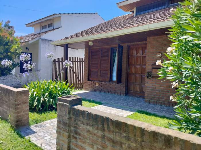 Chalet para dos familias en Santa Clara del Mar miniatura 2