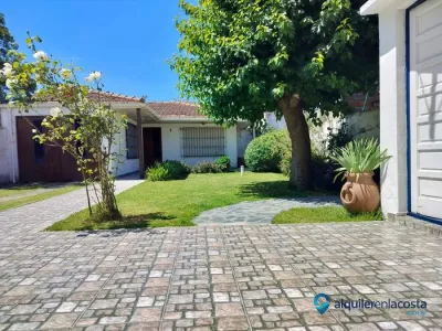 Chalet para dos familias en Santa Clara del Mar foto 3