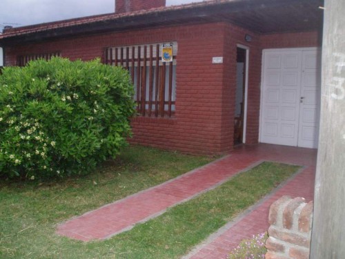 Chalet a 50 metros del mar con garage y parrilla miniatura 8