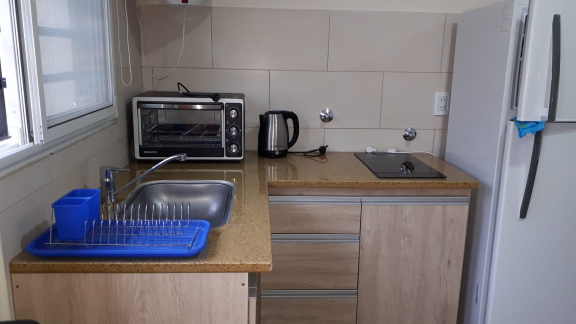 Monoambiente con patio y parrilla a 1 cuadra del mar en Santa Clara del Mar miniatura 5