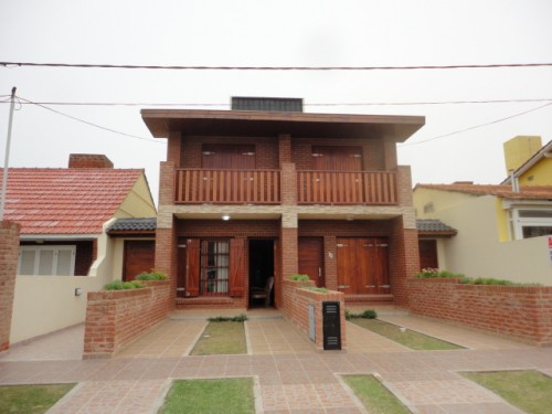 Dúplex con balcón y vista al mar a 50 metros de la playa en Santa Clara miniatura 2