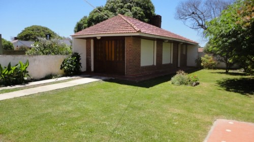 Monoambiente para 4 personas a 2 cuadras del mar en Santa Clara del Mar
