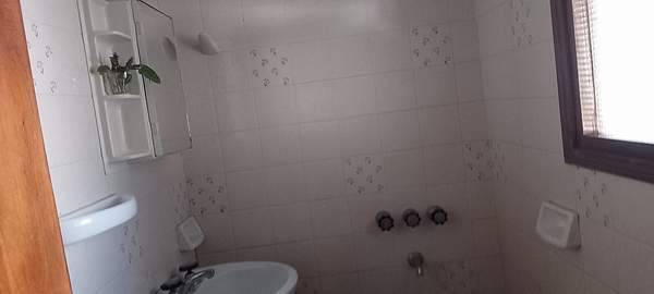 Monoambiente para 4 personas a 2 cuadras del mar en Santa Clara del Mar miniatura 10