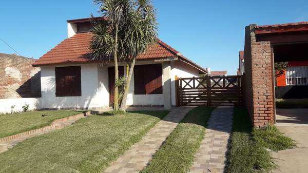 Chalet para 6 personas a 40 metros de la playa en Santa Clara miniatura 6