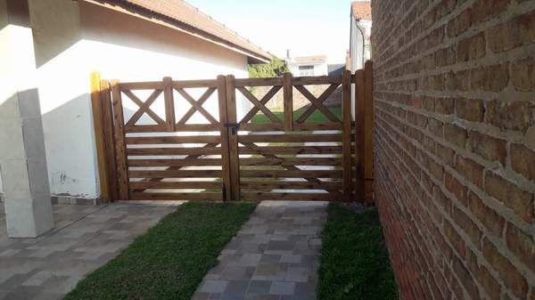 Chalet para 6 personas a 40 metros de la playa en Santa Clara miniatura 7