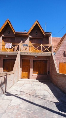 Dúplex para 7 personas a 1,5 cuadras del mar en Santa Clara del Mar miniatura 2