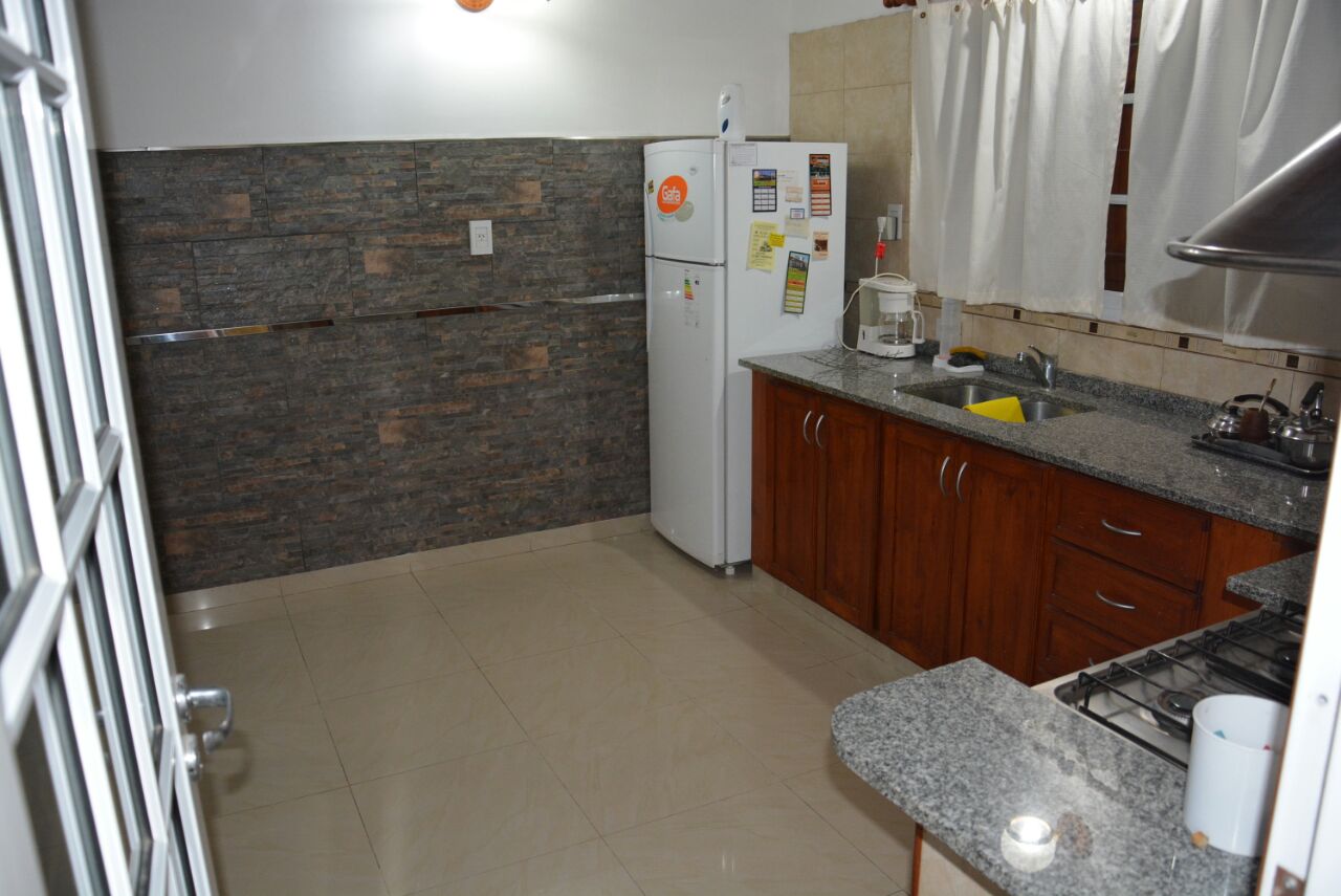 Chalet para 8 personas en zona tranquila de Santa Clara del Mar miniatura 4