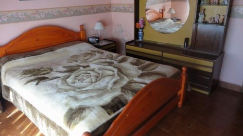 Chalet con parque, parrilla y garage en Santa Clara del Mar miniatura 8