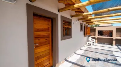 Cabañas con piscina compartida y terraza en Sierra de los Padres foto 2