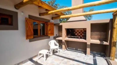 Cabañas con piscina compartida y terraza en Sierra de los Padres foto 3
