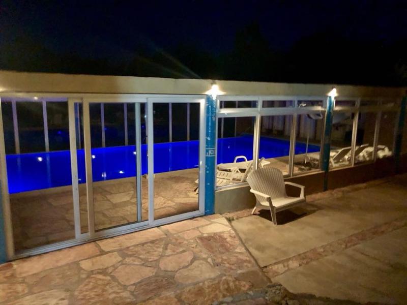 Lodging con piscina y vistas serranas en Sierra de los Padres miniatura 2